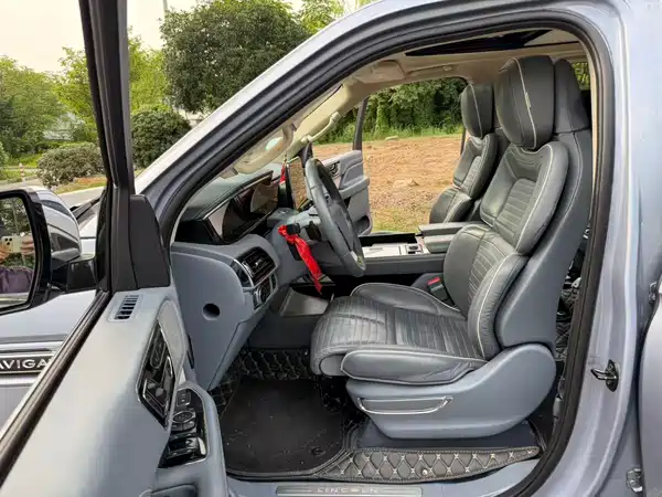 Lincoln Navigator 2020