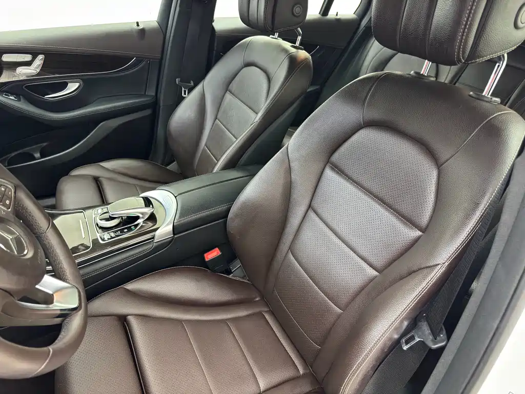 Mercedes-Benz GLC 2016 — фото 13