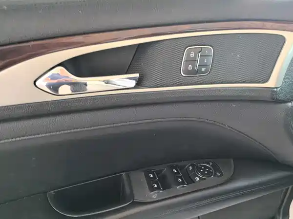 Lincoln MKZ 2019