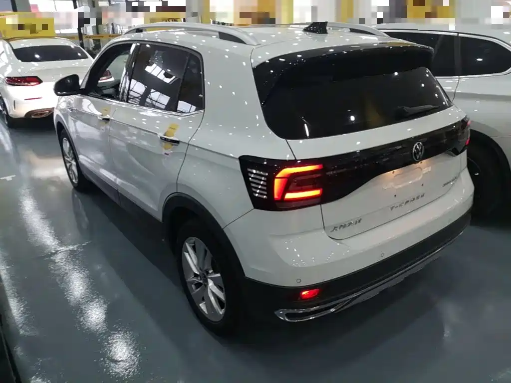 Volkswagen T-Cross 2024
