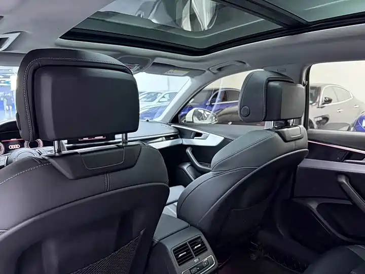 Audi A4L 2020