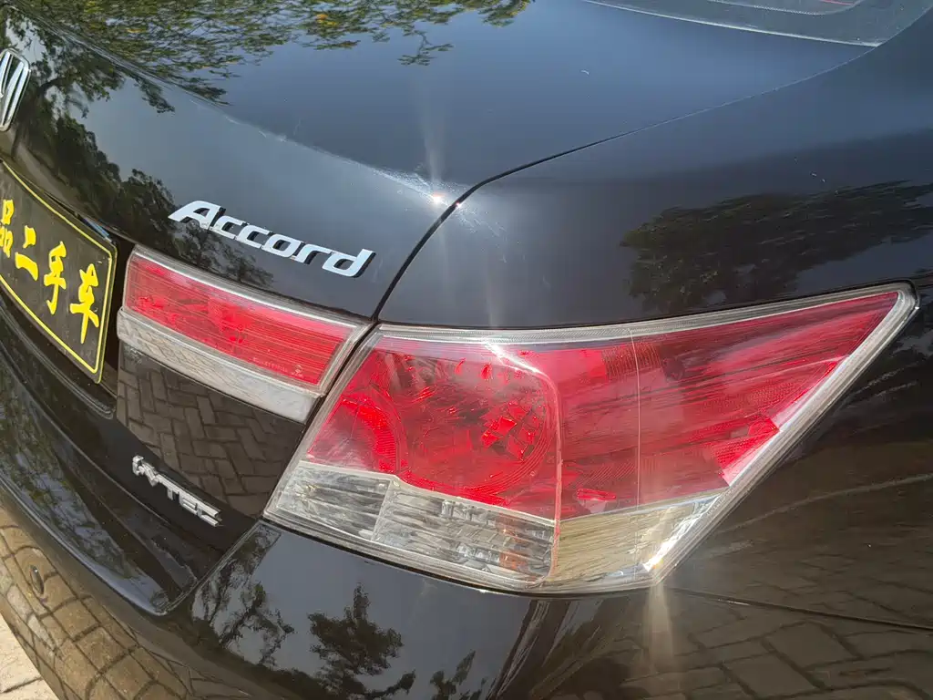 Honda Accord 2011 — фото 19