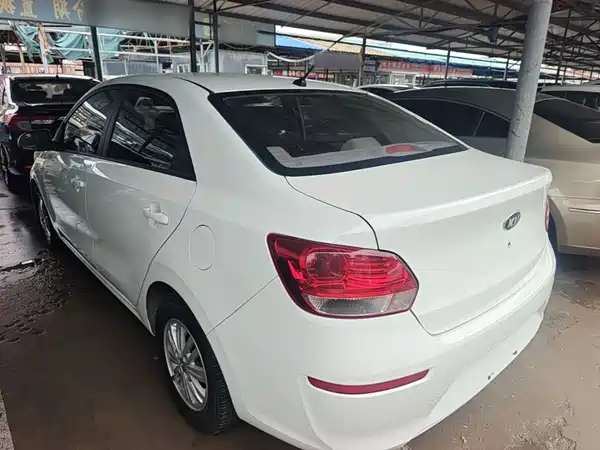 Kia Pegas 2021