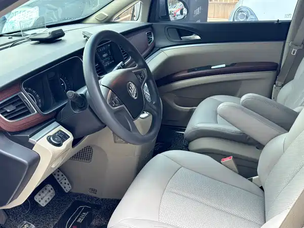 Buick GL8 2017