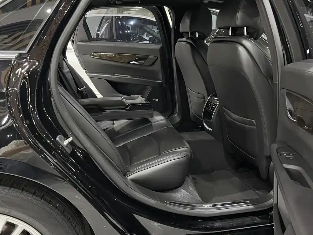 Cadillac CT6 2021 — фото 11