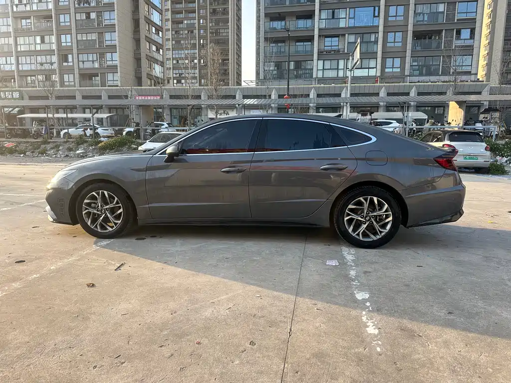 Hyundai Sonata 2022 — фото 4