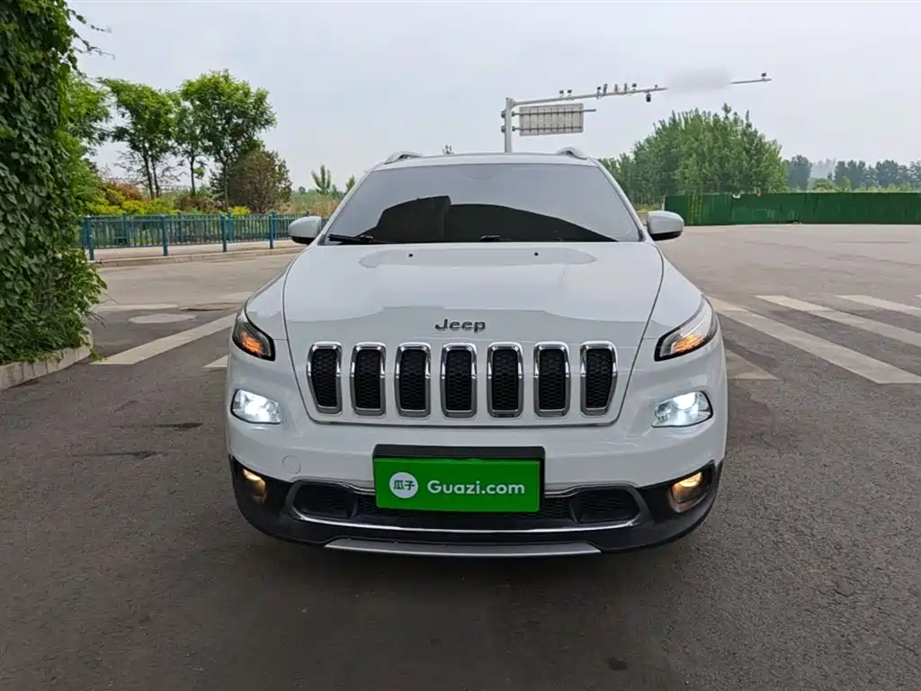 Jeep Cherokee 2018 — фото 3
