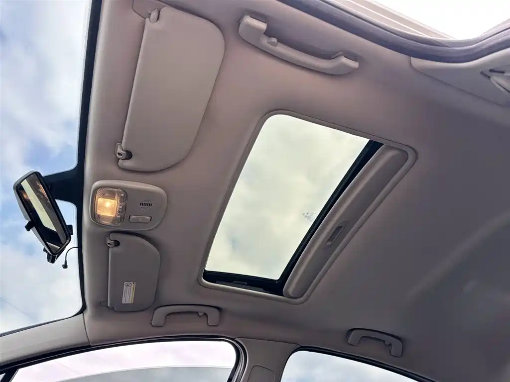 Citroen C-Quatre 2015 — фото 20