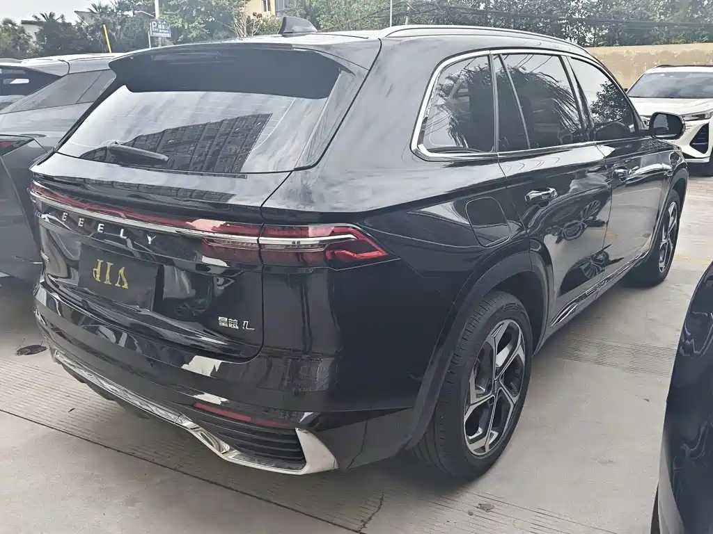 Geely Xingyue L 2025 — фото 15