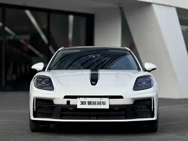 Porsche Panamera 2024