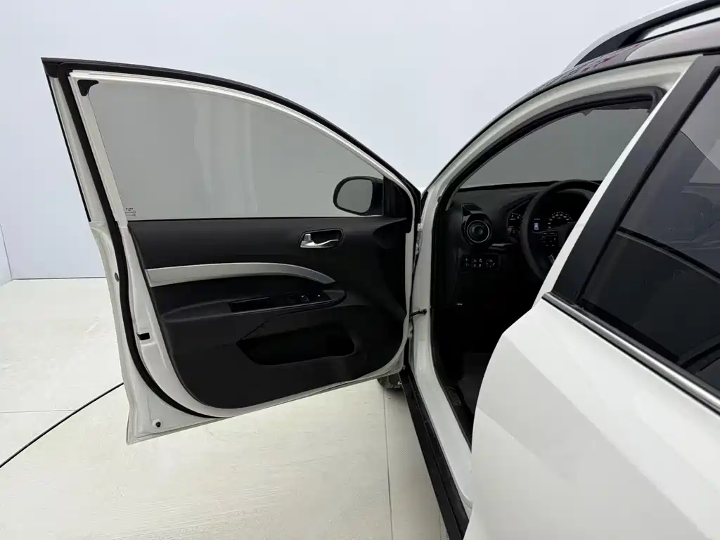Kia KX1 2021 — фото 21