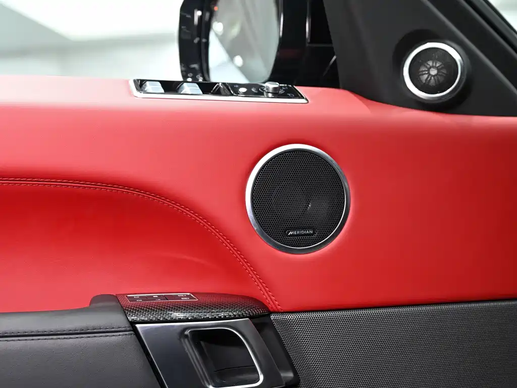 Land Rover Sport 2023 — фото 14