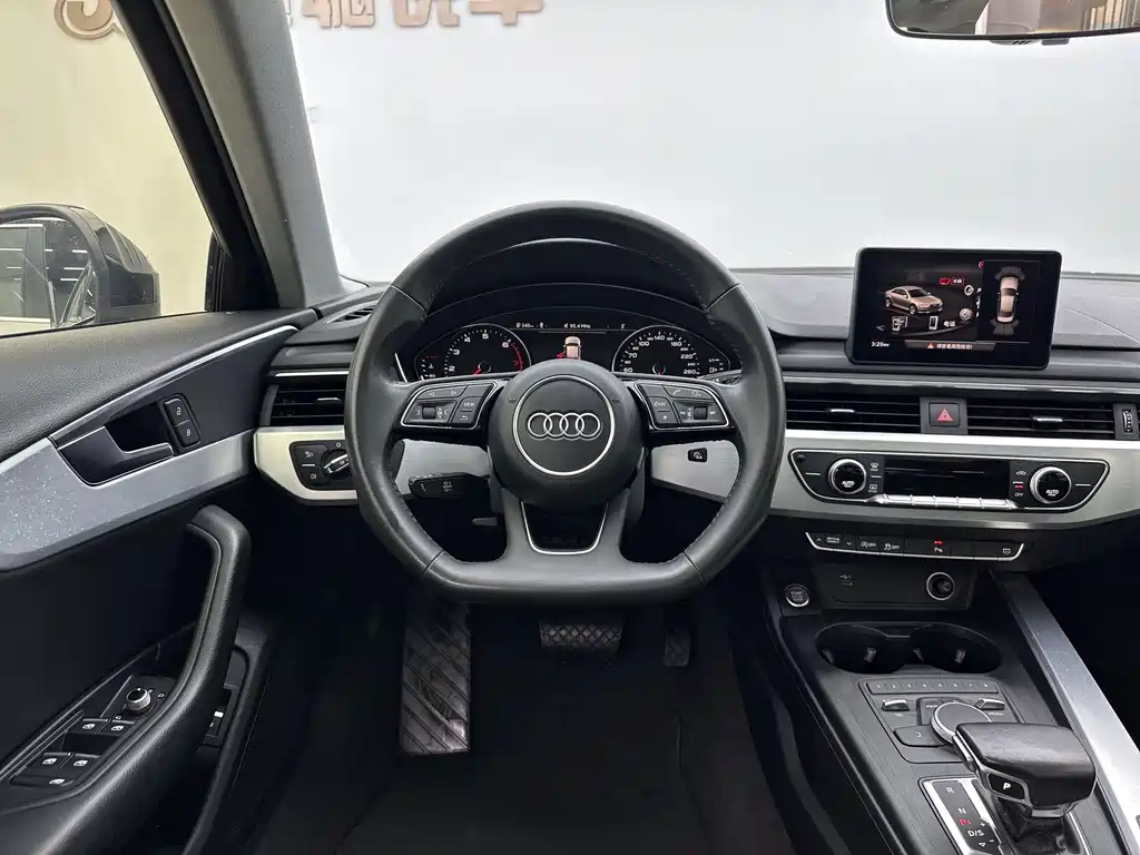 Audi A4L 2018 — фото 7
