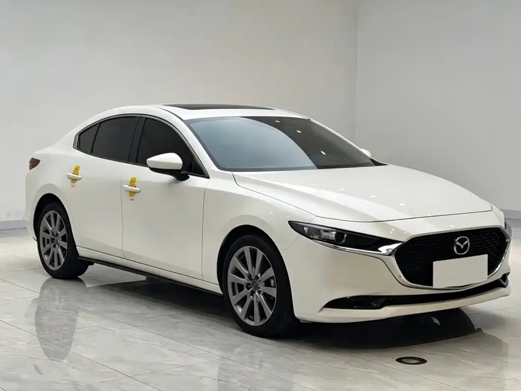Mazda 3 Axela 2024