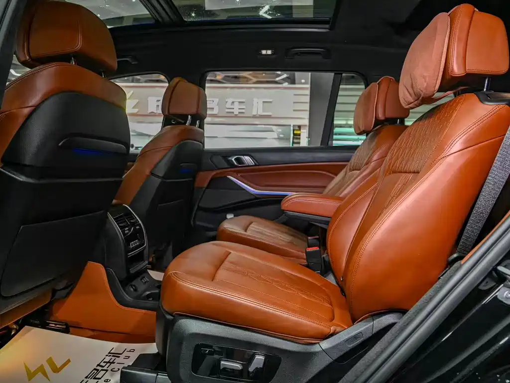 BMW X7 2022 — фото 17
