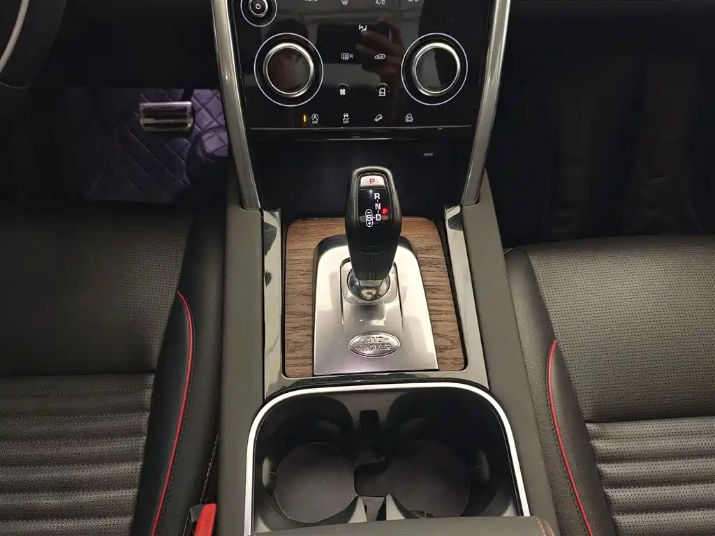 Land Rover Discovery Sport 2020 — фото 14