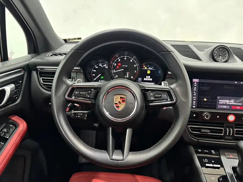 Porsche Macan 2024 — фото 16