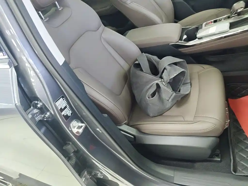 GAC Trumpchi GS4 2024 — фото 25