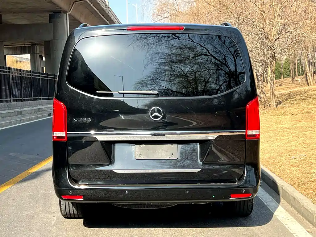 Mercedes-Benz V-Class 2018 — фото 5