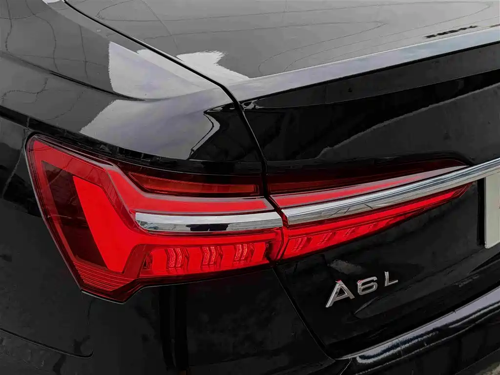 Audi A6L 2023 — фото 14
