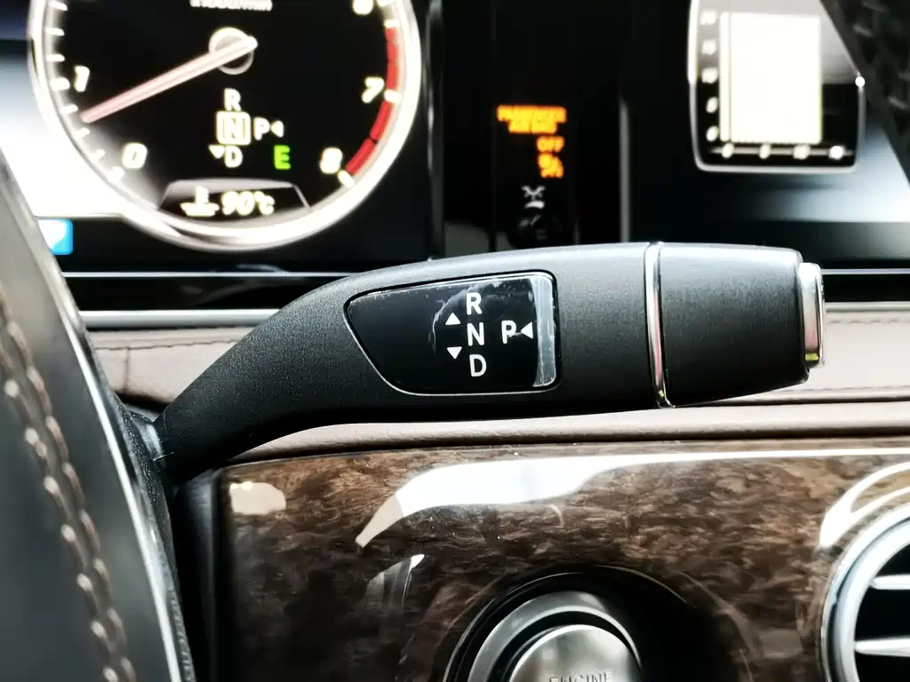 Mercedes-Benz S-Class 2016 — фото 16