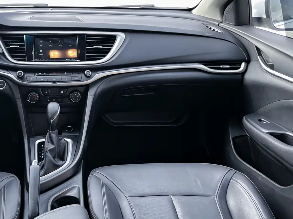 Buick Excelle 2023 — фото 16