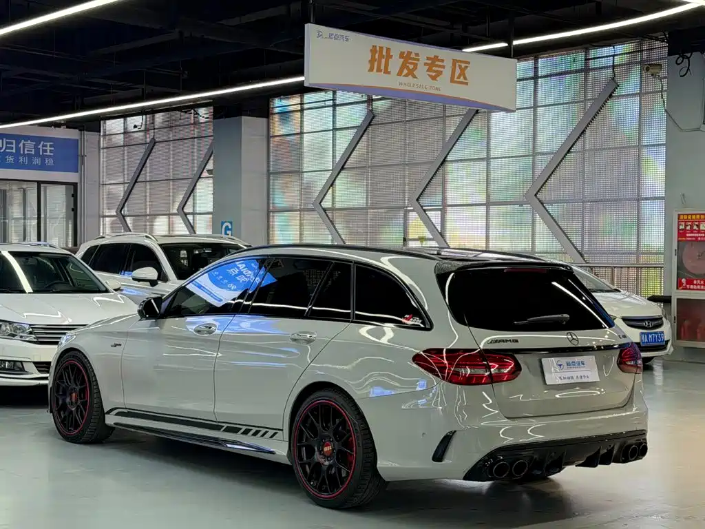 Mercedes-Benz C-Class AMG 2019 — фото 26