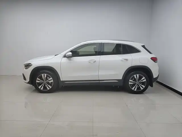 Mercedes-Benz GLA 2020 — фото 2