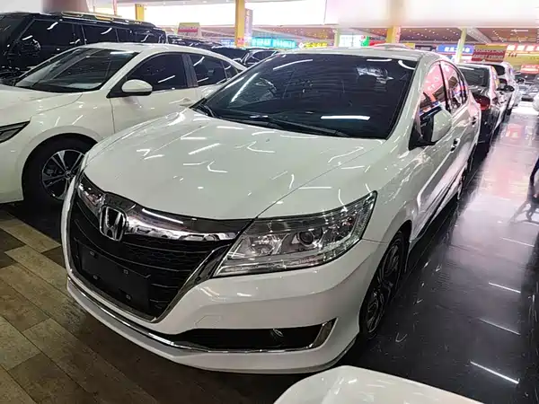 Honda Crider 2017