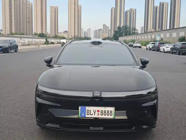 Zeekr 007GT 2025