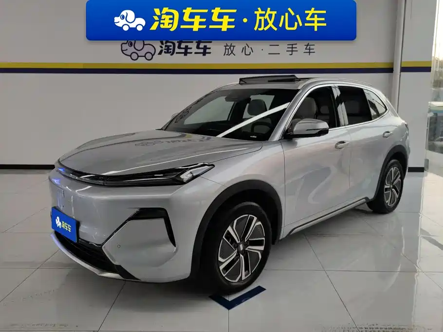 Geely Galaxy Starship 7 2025 — фото 1