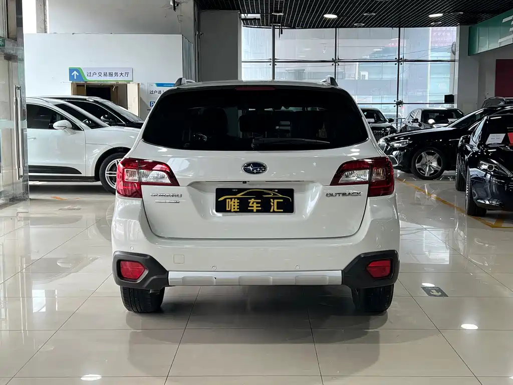 Subaru Outback 2017 — фото 5
