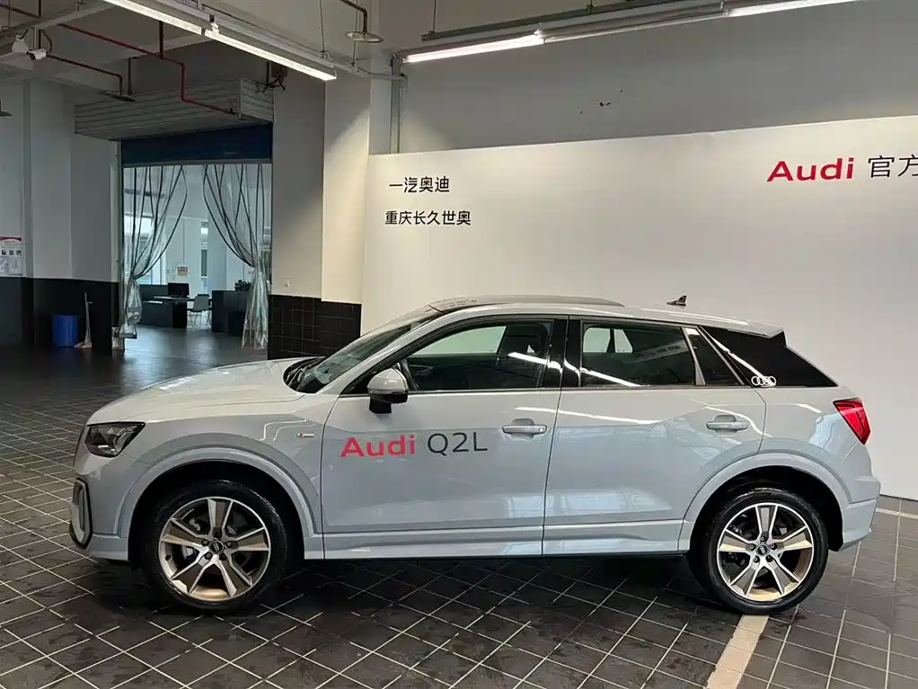 Audi Q2L 2024 — фото 5