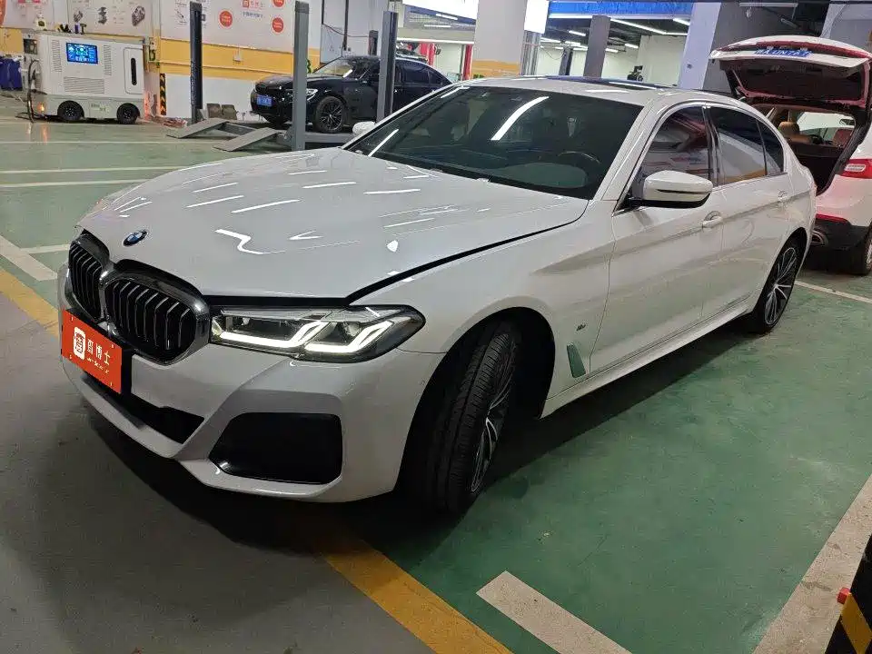 BMW 5 Series 2023