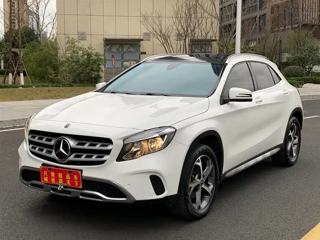 Mercedes-Benz GLA 2018 — фото 1