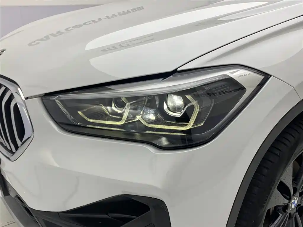 BMW X1 2021 — фото 9