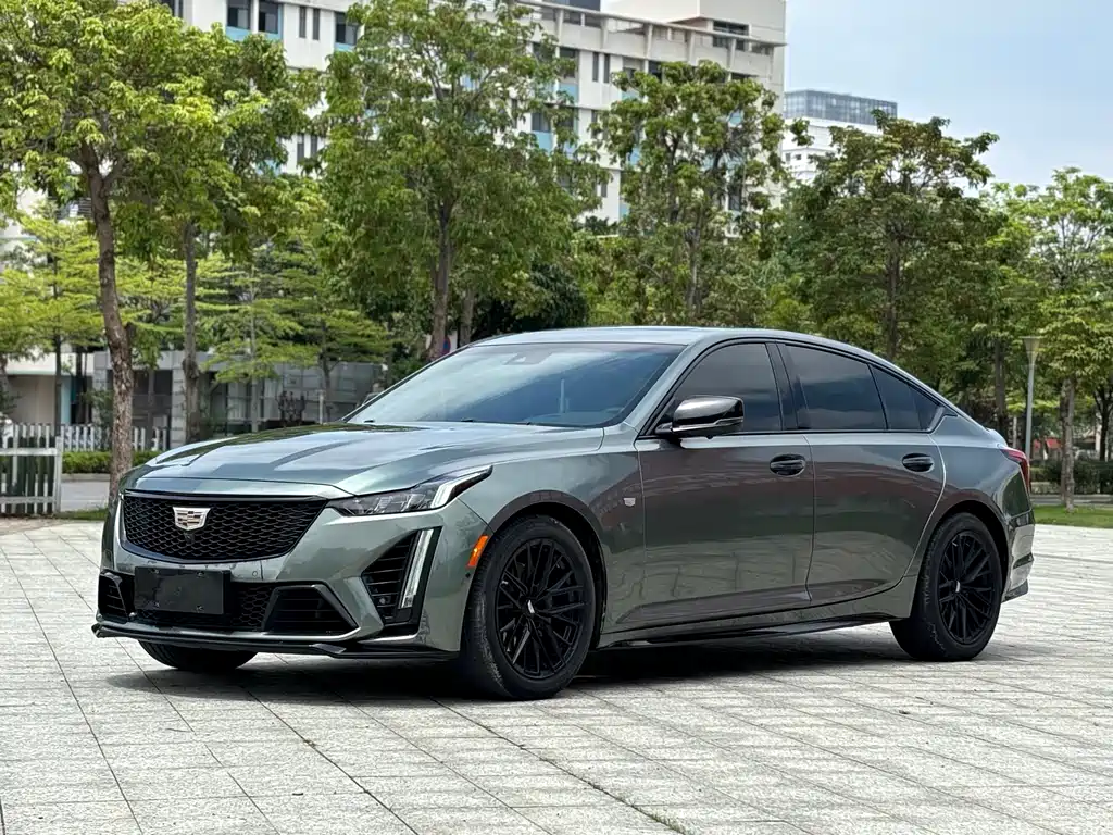 Cadillac CT5 2023 — фото 1