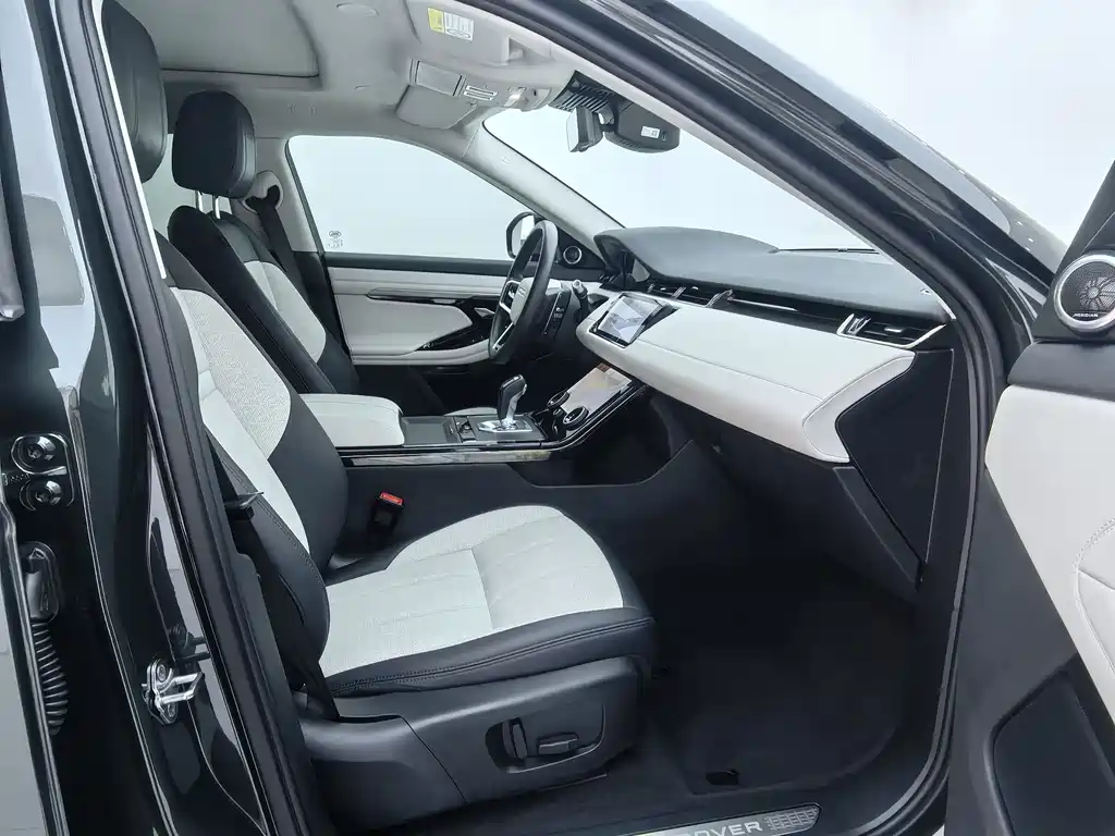 Land Rover Evoque 2022 — фото 11