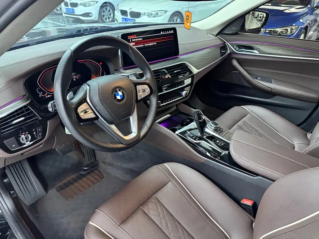 BMW 5 Series 2022