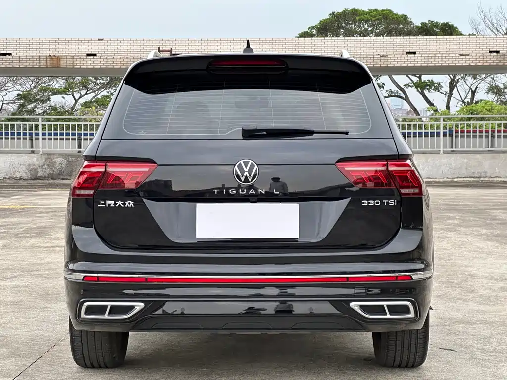 Volkswagen Tiguan L 2024 — фото 3