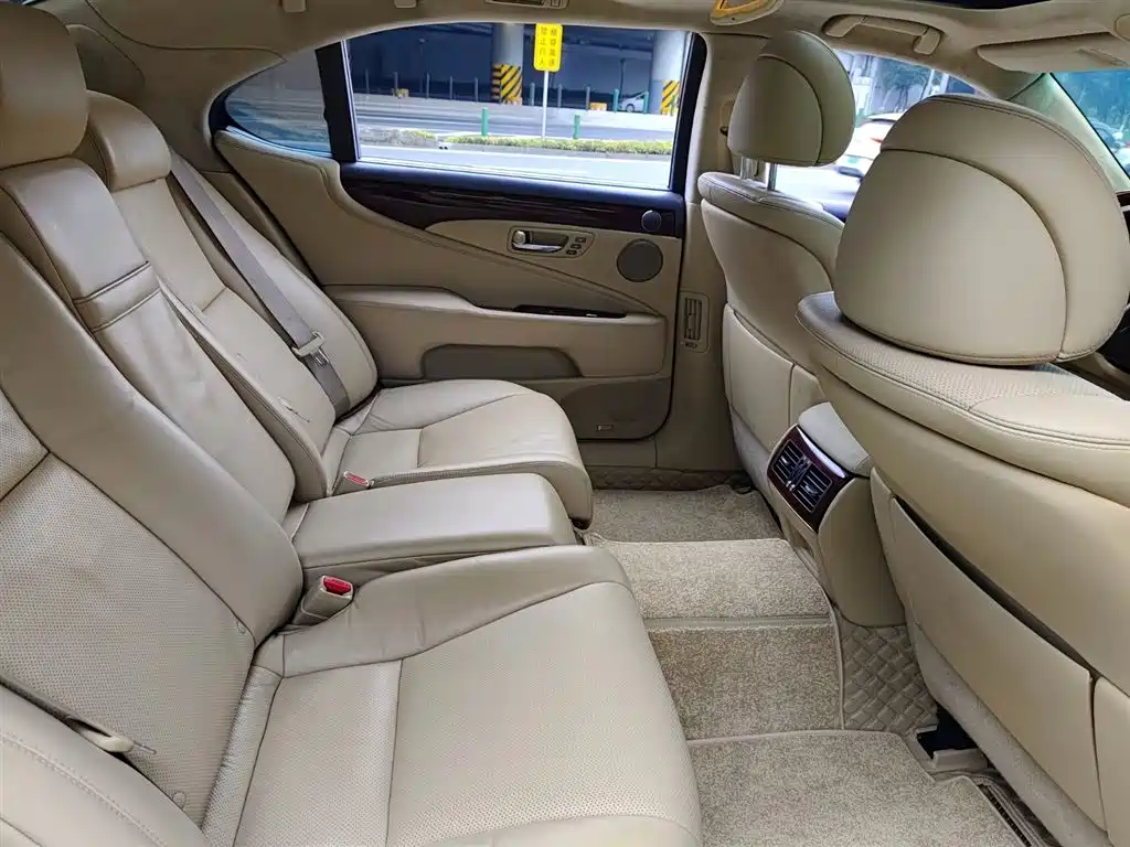 Lexus LS 2008 — фото 11