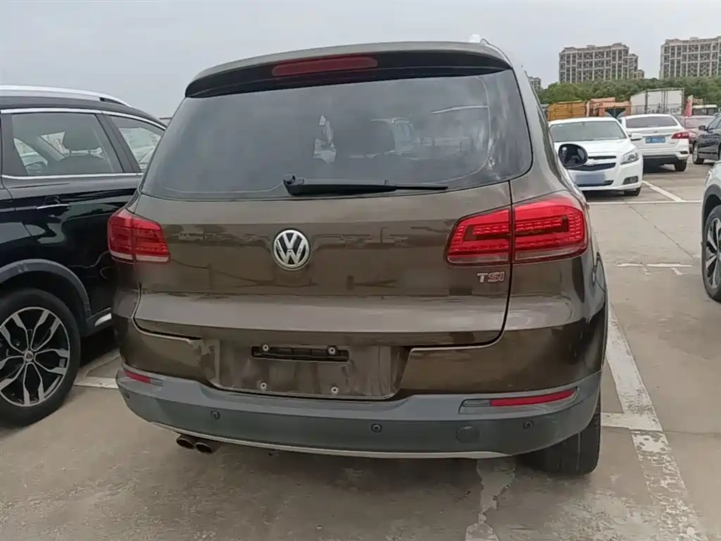 Volkswagen Tiguan 2015 — фото 6