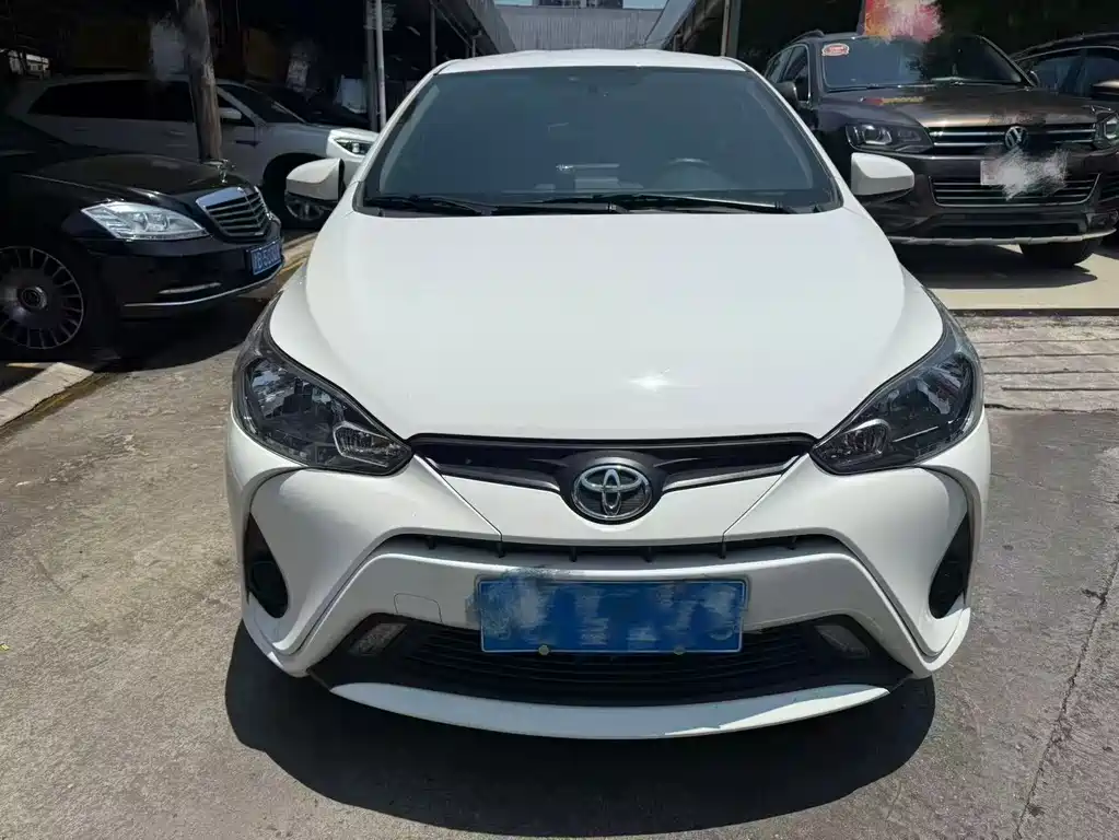 Toyota Yaris L 2020