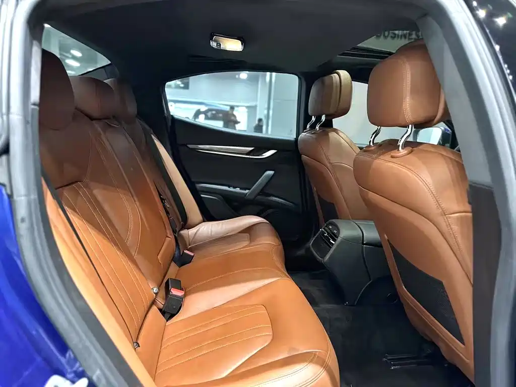Maserati Ghibli 2016 — фото 8