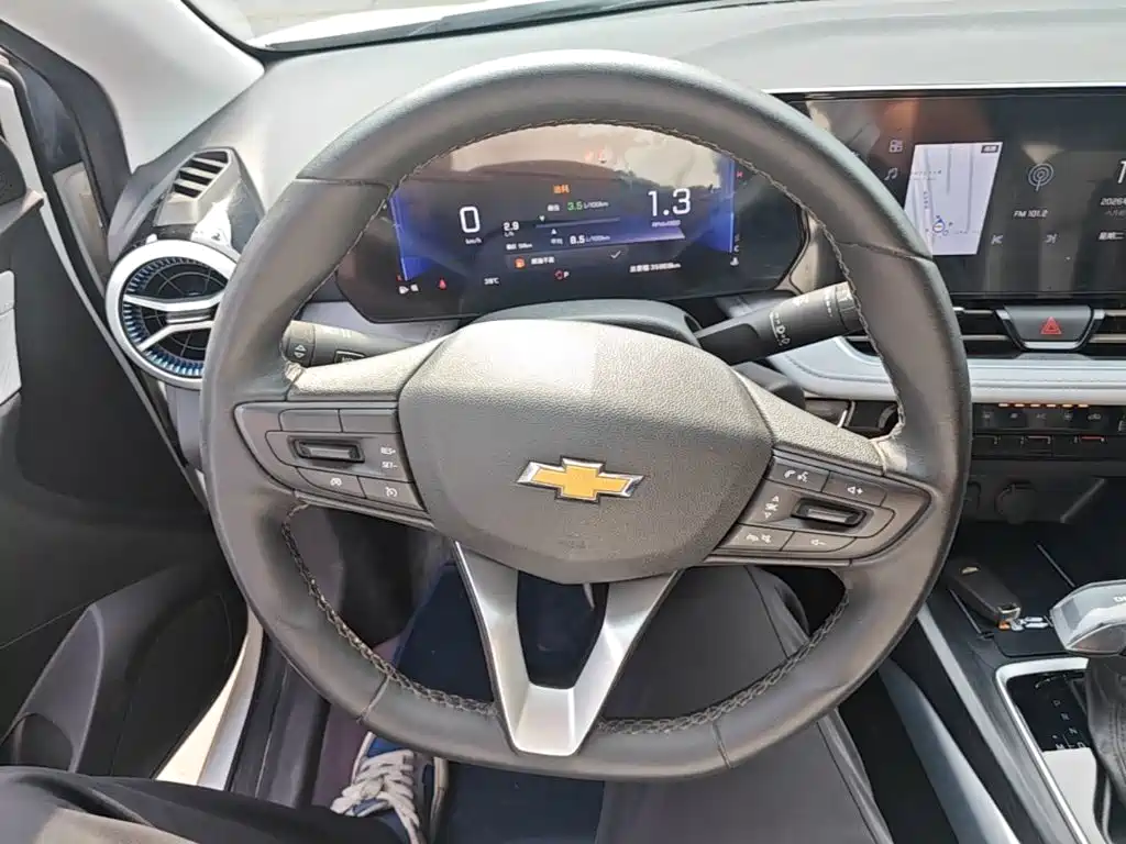 Chevrolet Cruze 2023 — фото 11