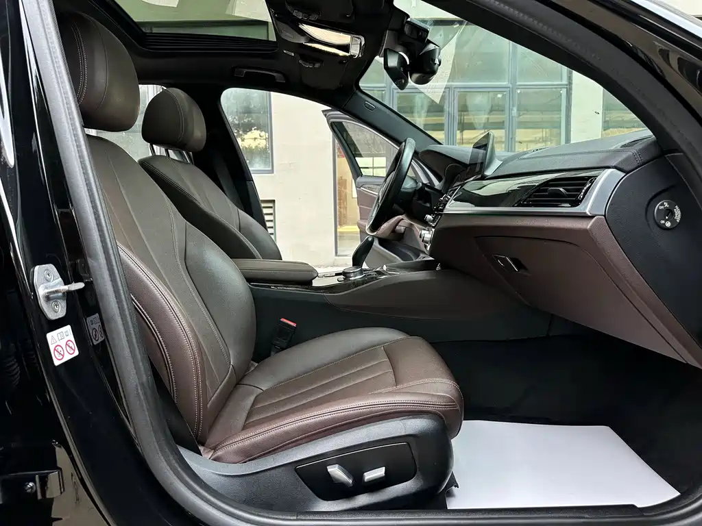 BMW 5 Series 2019