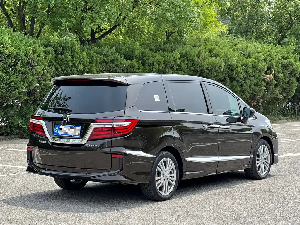 Honda Elysion 2019 — фото 6