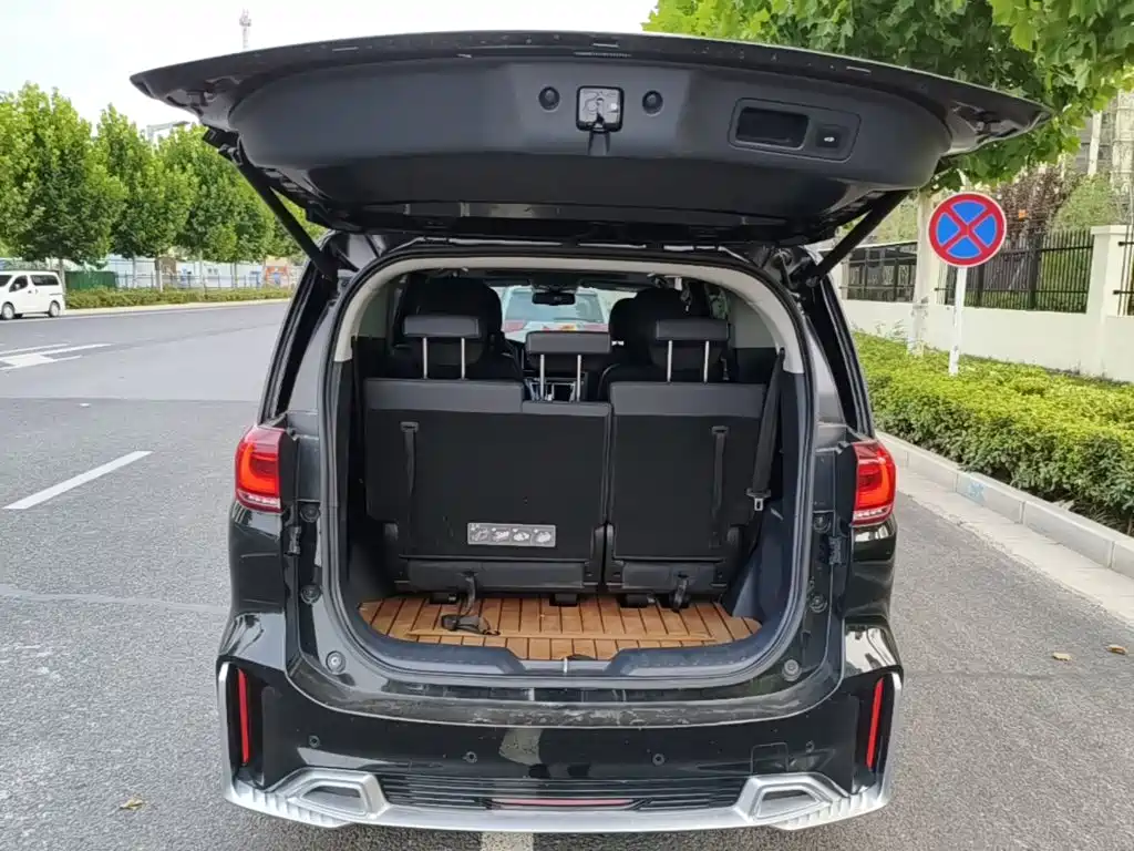 GAC Trumpchi M8 2021 — фото 19
