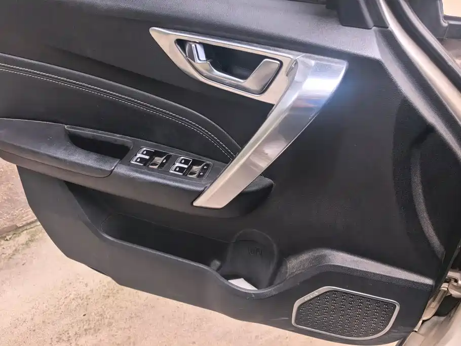 Geely Vision X3 2018