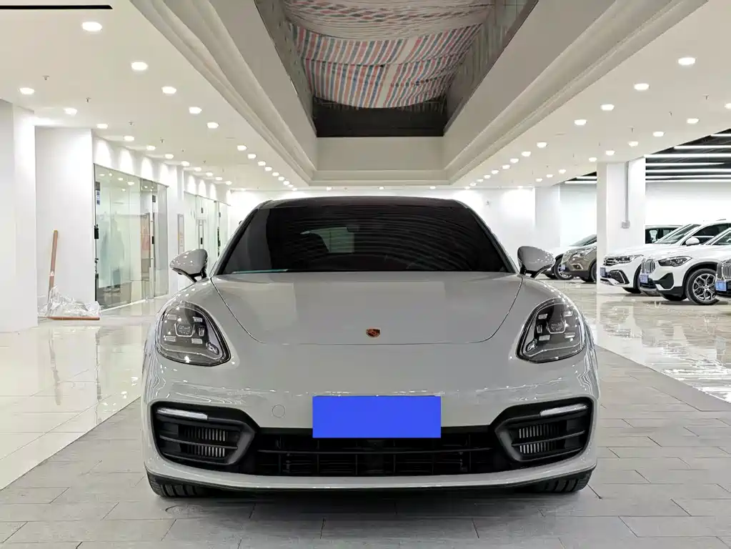 Porsche Panamera 2021 — фото 2